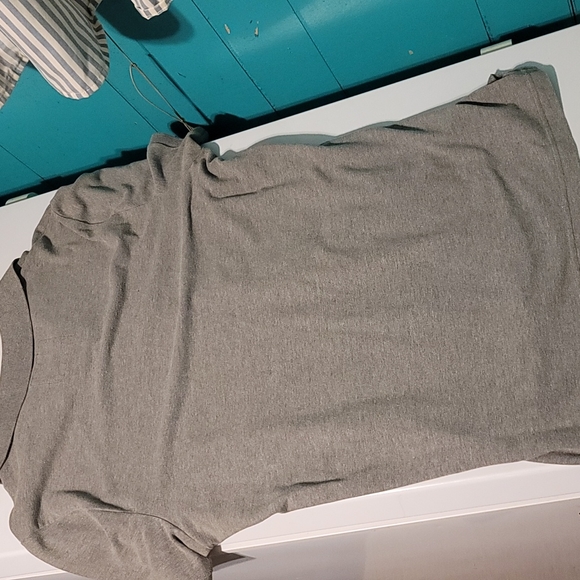 Hollister Shirt - Picture 3 of 3